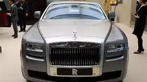 杨幂离婚7年后喜讯公布，单身生活绽放自我风采